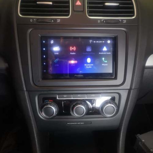 Equipo multimedia recientemente instalado